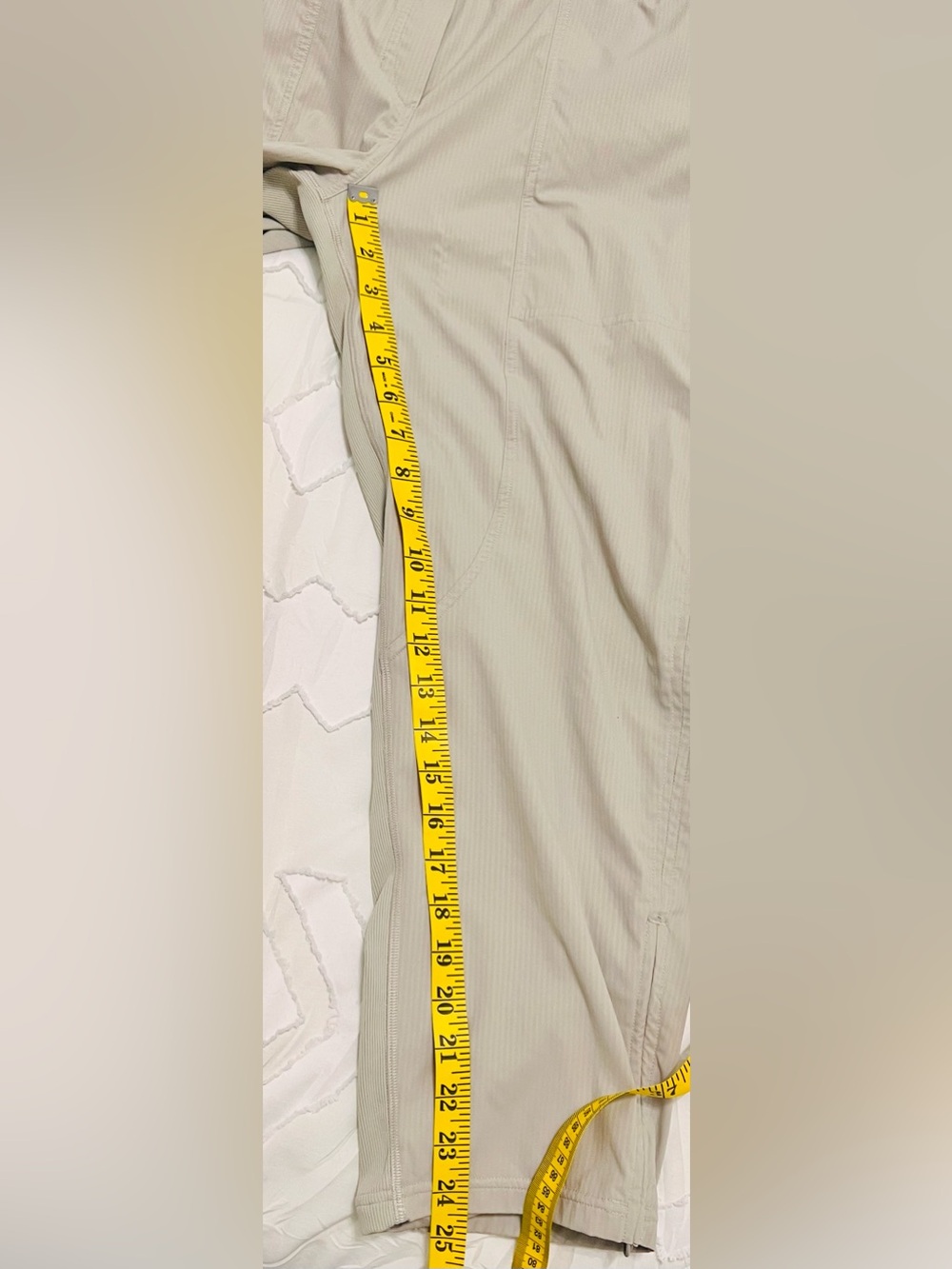 Lululemon Dance Studio Jogger Pants Womens 8 Taupe Mid Rise Stretch Pockets - Picture 8 of 9